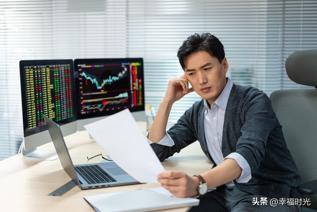 AI辅助投资_股票分析师助理 骗局_普通人如何利用AI赚钱