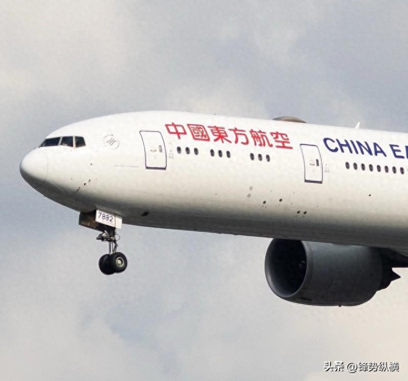 11月25日中国东航A股走势疲软，航空控制股票行情受关注？