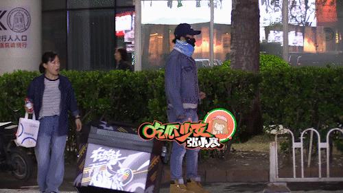 帽子人物图片卡通_摘帽子人物形象_帽子形象图